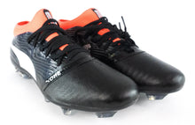 Laden Sie das Bild in den Galerie-Viewer, Puma One 18.2 FG Fußballschuhe Nocken Schwarz Coral Soccer Boots EU 44 - Weseli