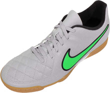 Laden Sie das Bild in den Galerie-Viewer, Nike Tiempo Rio II IC Hallenschuhe Fußballschuhe - Weseli
